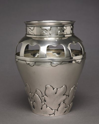 Vazo, Anton Michelsen firması, 1900 by Thorvald Bindesboll