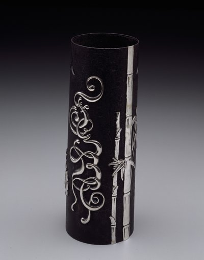 Vazo, c.1877-85 (demir ve gümüş) by Tiffany and Company