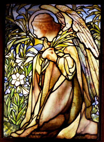Diz çökmüş bir meleği gösteren pencere (vitray) by Tiffany and Company