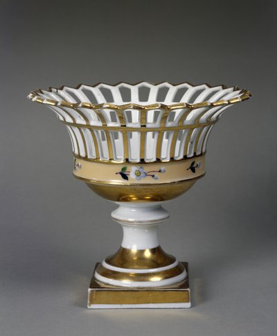 Meyve Sepeti, c. 1826-1838 (emaye ve yaldızlı sert macun porselen) by Tucker China Factory