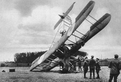 Bir İngiliz Vickers Vimy çift kanatlı, Lille