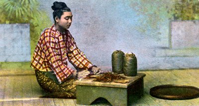 Puro yapan Birmanyalı kadın, 1900