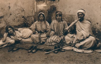 Geleneksel Arap halkını betimleyen bir fotoğraf, c1909 by Unbekannt