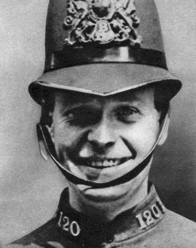 Bir polis memuru, Londra, 1926-1927 by Unbekannt