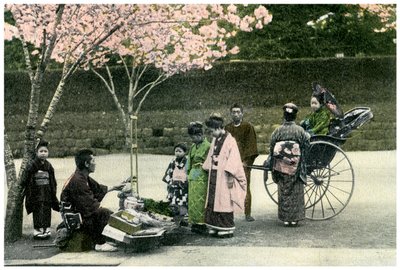 Bir sokak tüccarı, Japonya, 1904 by Unbekannt