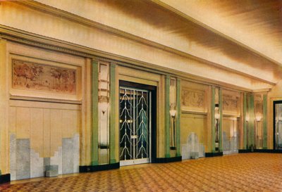 Oswald P. Milne tarafından tasarlanan Claridges Hotel