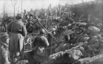 Terk edilmiş Alman siperleri, Eparges sırtı, Verdun, Fransa, Ağustos 1915 by Unbekannt