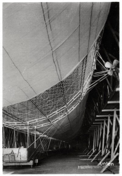 Zeplin LZ1 Graf Zeppelin yapım aşamasında, 1899 1933 by Unbekannt