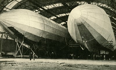 Hangardaki hava gemileri, Birinci Dünya Savaşı, 1914, c1920. by Unbekannt