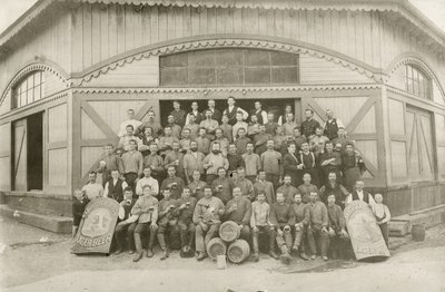 Anheuser Busch Bira Fabrikası İşçileri by Unbekannt