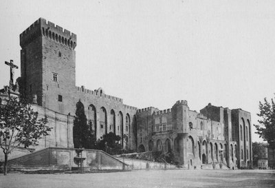 Avignon - Papalar Sarayı, c1925 by Unbekannt