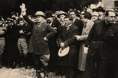 Benito Mussolini, Faşist Parti üyeleri arasında, kısa bir süre sonra Roma