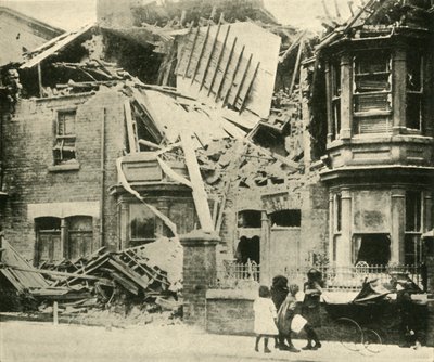 Bomba hasarlı evler, Hartlepool, Birinci Dünya Savaşı, Aralık 1914, c1920. by Unbekannt