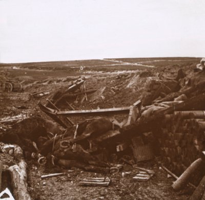 Bombalanmış pil, Clery, Fransa, c1914-c1918 by Unbekannt