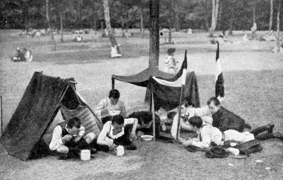 Kamp yapan erkekler, Berlin, Almanya, 1922 by Unbekannt