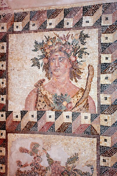 Bahar Büstü - Dört Mevsim panelinin detayı - Baf mozaikleri, Dionysos Evi - MS 2. Yüzyılın Sonu - Kıbrıs - Printemps Kişileştirme - Dört mevsim mozaiğinin detayı - Baf Mozaikleri, Dionysos Evi - Son II yüzyıl sonra by Unbekannt