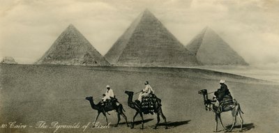 Kahire: Gize Piramitleri, c1918-c1939. by Unbekannt