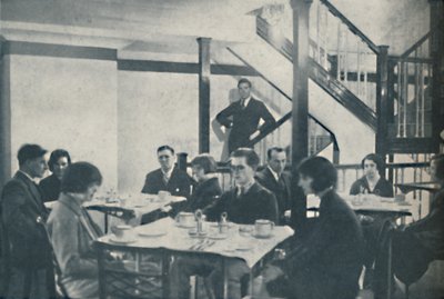 Yolcular İçin Konfor ve Muhteşem Bir Merkezi Kontrol Kabini, c1935 by Unbekannt
