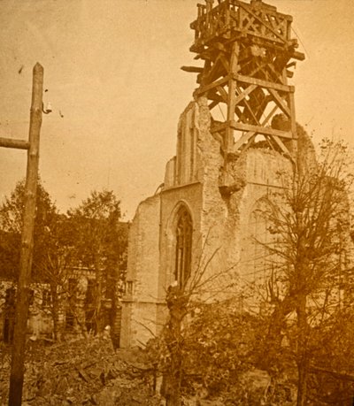 Hasarlı kilise, c1914-c1918 by Unbekannt