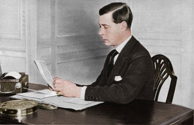 Edward VIII, Londra, St. James Sarayı