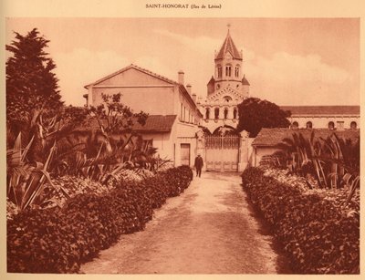 Manastırın girişi, Saint-Honorat, 1930. by Unbekannt