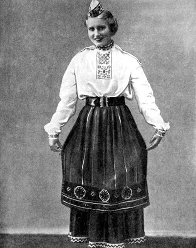 Geleneksel kıyafetli Estonyalı kadın, 1936 by Unbekannt