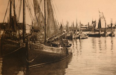 Balıkçılar-Tekneler, c1928 by Unbekannt