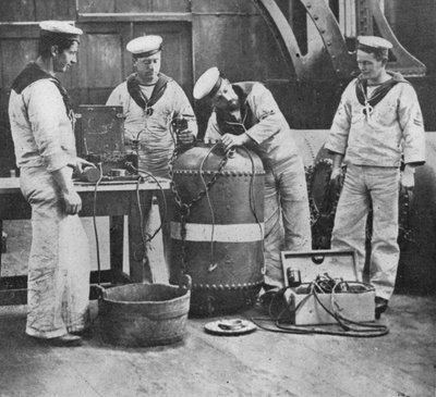 Elektrik Temaslı Madenin Montajı, 1914 by Unbekannt