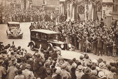 George VI ve Kraliçe Elizabeth, Buckingham Sarayı