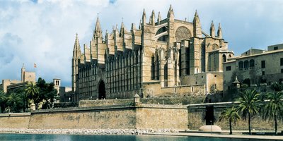 Gotik sanat: Saint Mary, Palma de Mallorca katedralinin görünümü. 1260-1630, Palma de Mallorca (Mallorca), İspanya by Unbekannt