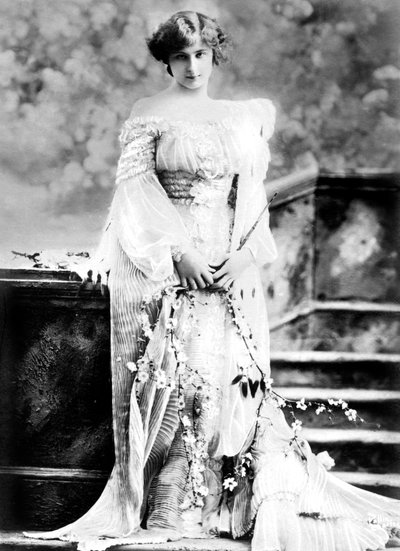 Hazel Thomson, oyuncu, 1900