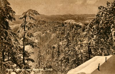Kasumpti, Shimla, c1918-c1939 yakınlarında yoğun kar yağışı. by Unbekannt