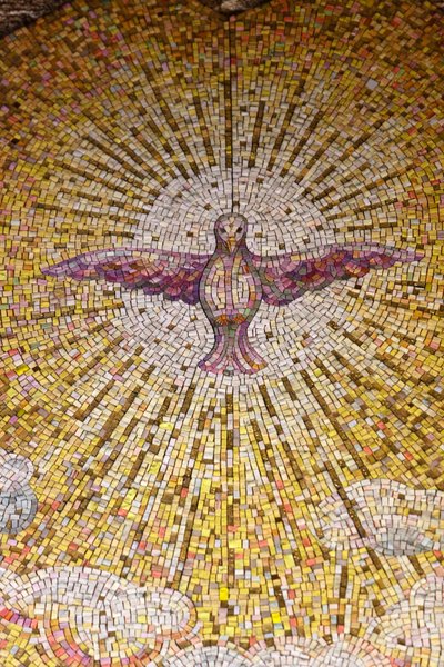 Sacro Cuore di Gesu kilisesinde kutsal ruh sembolü mozaiği, Gelibolu, İtalya by Unbekannt