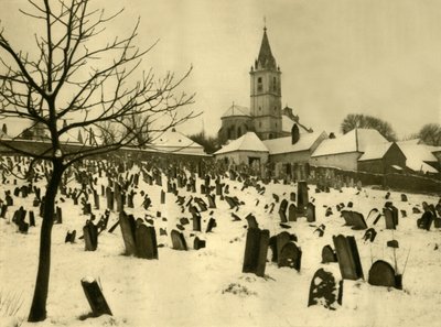 Yahudi mezarlığı, Mattersburg, Burgenland, Avusturya, c1935. by Unbekannt