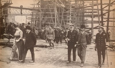 Kral George V ve Queen Mary, Birinci Dünya Savaşı sırasında Sunderland tersanesinde, 15 Haziran 1917, 1935 by Unbekannt
