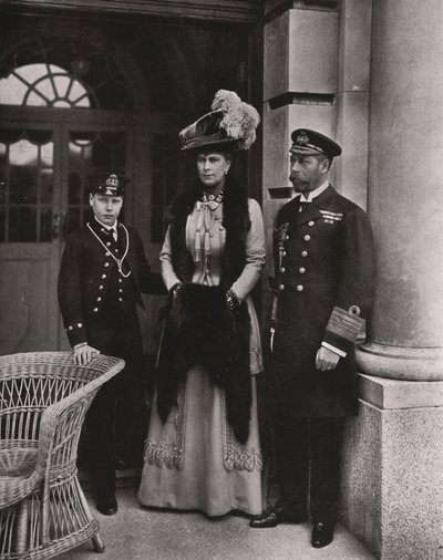 Kral George ve Kraliçe Mary, oğulları Prens Edward ile birlikte, Mayıs 1910. by Unbekannt