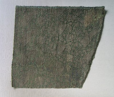 Dalgalı sarmaşıklar arasında anka kuşu olan lambalar, 1200