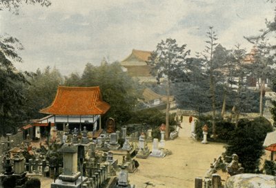 Le Cimetiere Kurodani a Kioto, Tombes Sculptees, Kurodani mezarlığındaki Mezar Taşları, Kyoto, 1900. by Unbekannt