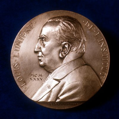 Louis Jean Lumiere 1864-1948, sinematografinin öncüsü, c1935 by Unbekannt