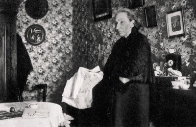 Louise Michel, Fransız öğretmen, sağlık çalışanı ve anarşist, 1899 by Unbekannt