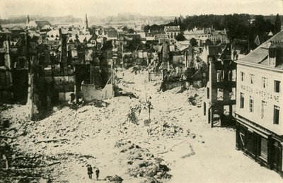 Alman bombardımanından sonra Louvain: harap olmuş şehrin bir kısmı, c1914, c1920. by Unbekannt