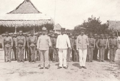 Madeira-Mamore Demiryolu: Bolivya-Brezilya sınırında: Bolivya subayları ve askerleri, 1914 by Unbekannt