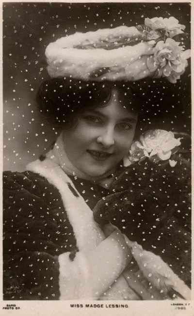 Madge Lessing, Alman aktris, c1906 by Unbekannt