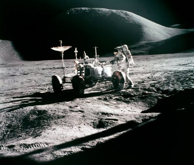 İnsanlı Uzay Uçuşu, ABD, Apollo 15 Apollo 15 astronotu James Irwin, Lunar Rover ile by Unbekannt