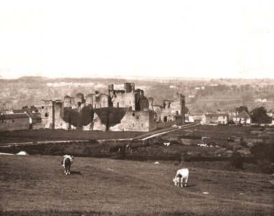 Middleham Kalesi, Yorkshire, 1894. by Unbekannt