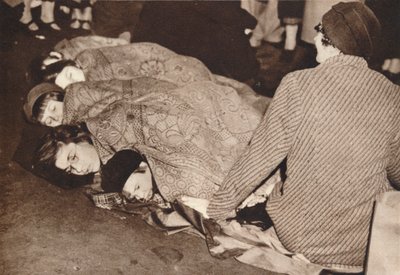 Alışveriş Merkezinde Gece Yarısı, 1937 by Unbekannt