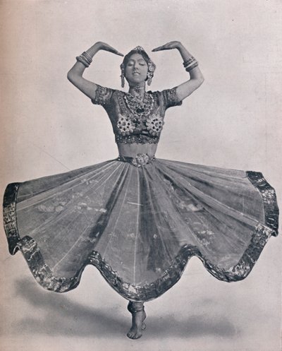Bayan Ruth St. Denis, Aldwych Tiyatrosu'ndaki Olağanüstü Doğu Hint Dansı'nda, 1906 by Unbekannt