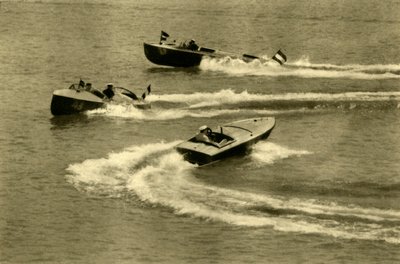 Motorlu tekne yarışı, Wörthersee, Carinthia, Avusturya, c1935. by Unbekannt