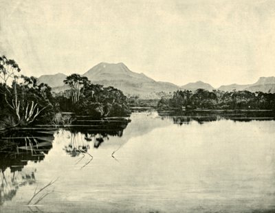 Gould Dağı, Du Cane Sıradağları, Narcissus Nehri, St. Clair Gölü, 1901. by Unbekannt