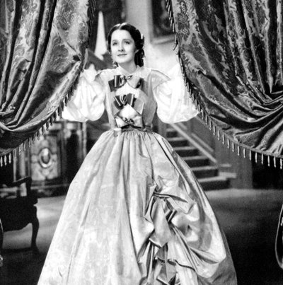 Norma Shearer, Kanada doğumlu Amerikalı aktris, 1934-1935 by Unbekannt